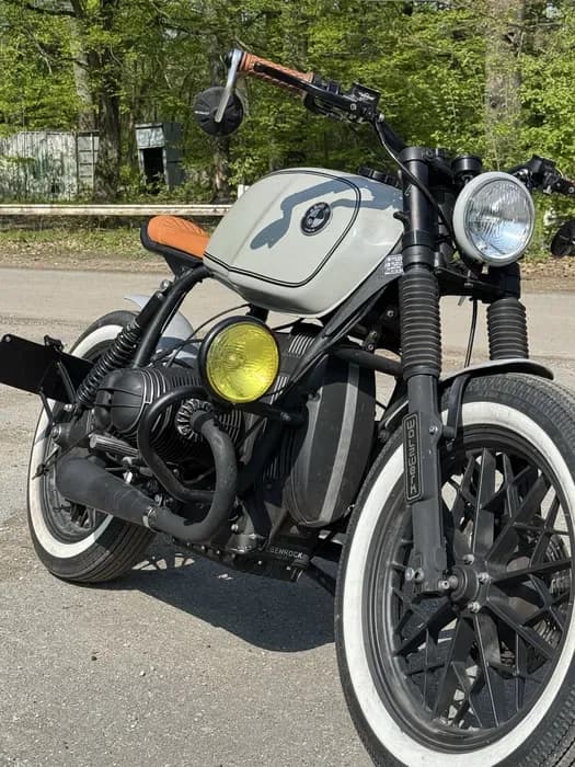 Vand BMW R80 Custom | schimb cu | r nine t | ducati diavel / harley 883 iron | Preț: 9.000 EUR | Locație: Rosu, București | An: 1980 | Km: 1 | Combustibil: Benzina | Transmisie: Manuala Vand BMW R80 Custom | schimb cu | r nine t | ducati diavel / harley 883 iron - anul 1980 - Rosu, București - 9.000 EUR - motocicletă second hand