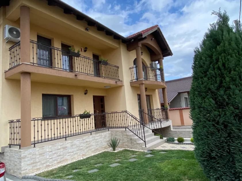 Proprietar Vand casa sau Schimb cu apartament + diferenta | Preț: 340.000 EUR | Locație: Alba Iulia, Alba Proprietar Vand casa sau Schimb cu apartament + diferenta - Alba Iulia, Alba - 340.000 EUR - produs second hand