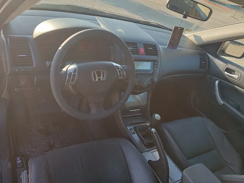 Vând/Schimb Honda Accord motor 2.2 diesel | Preț: 2.199,98 EUR | Locație: Pitești, Argeș Vând/Schimb Honda Accord motor 2.2 diesel - Pitești, Argeș - 2.199,98 EUR - mașină second hand