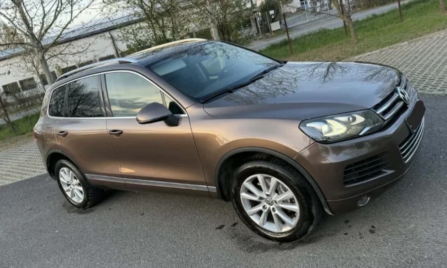 Vand/Schimb Vw Touareg 3.0 239cp 2014/03 /km reali / impecabil | Preț: 12.900 EUR | Locație: Luduș, Mureș Vand/Schimb Vw Touareg 3.0 239cp 2014/03 /km reali / impecabil - Luduș, Mureș - 12.900 EUR - mașină second hand