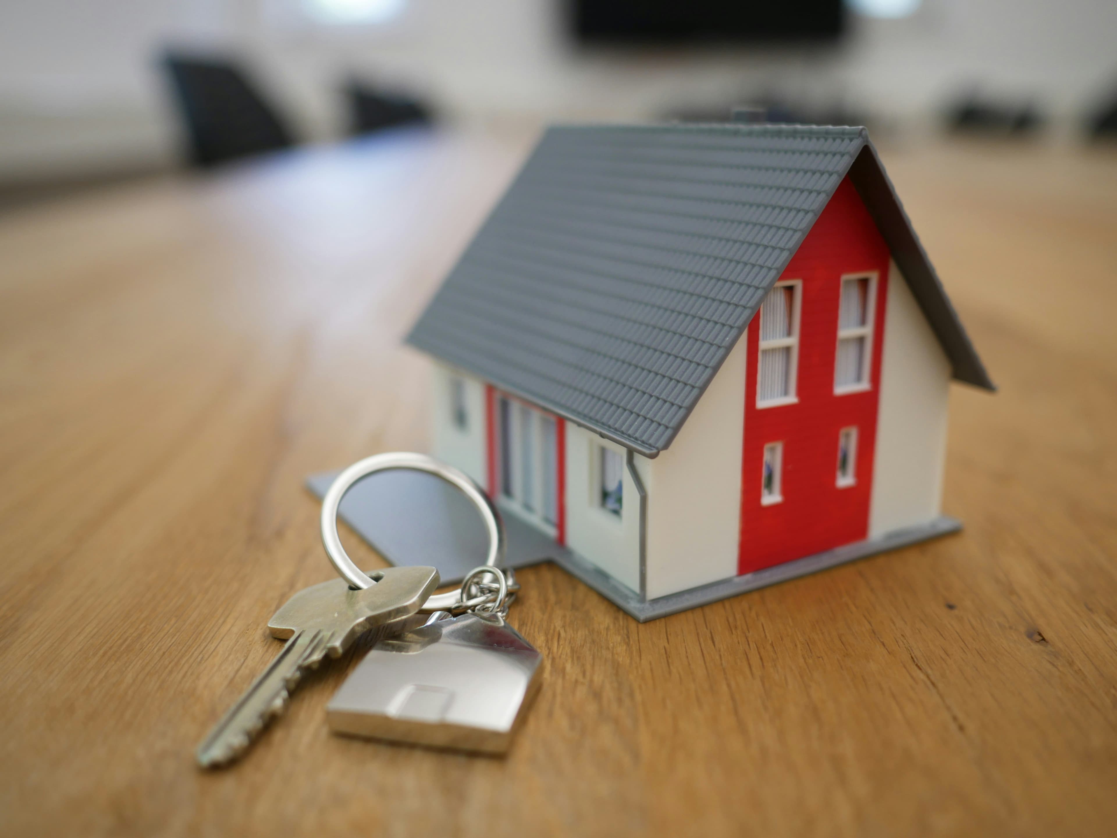 "Mai 2026, luna în care regulile pieței imobiliare se întorc cu susul în jos: mai multă ofertă, vânzări în urcare – dar nu pentru cumpărătorii slabi"