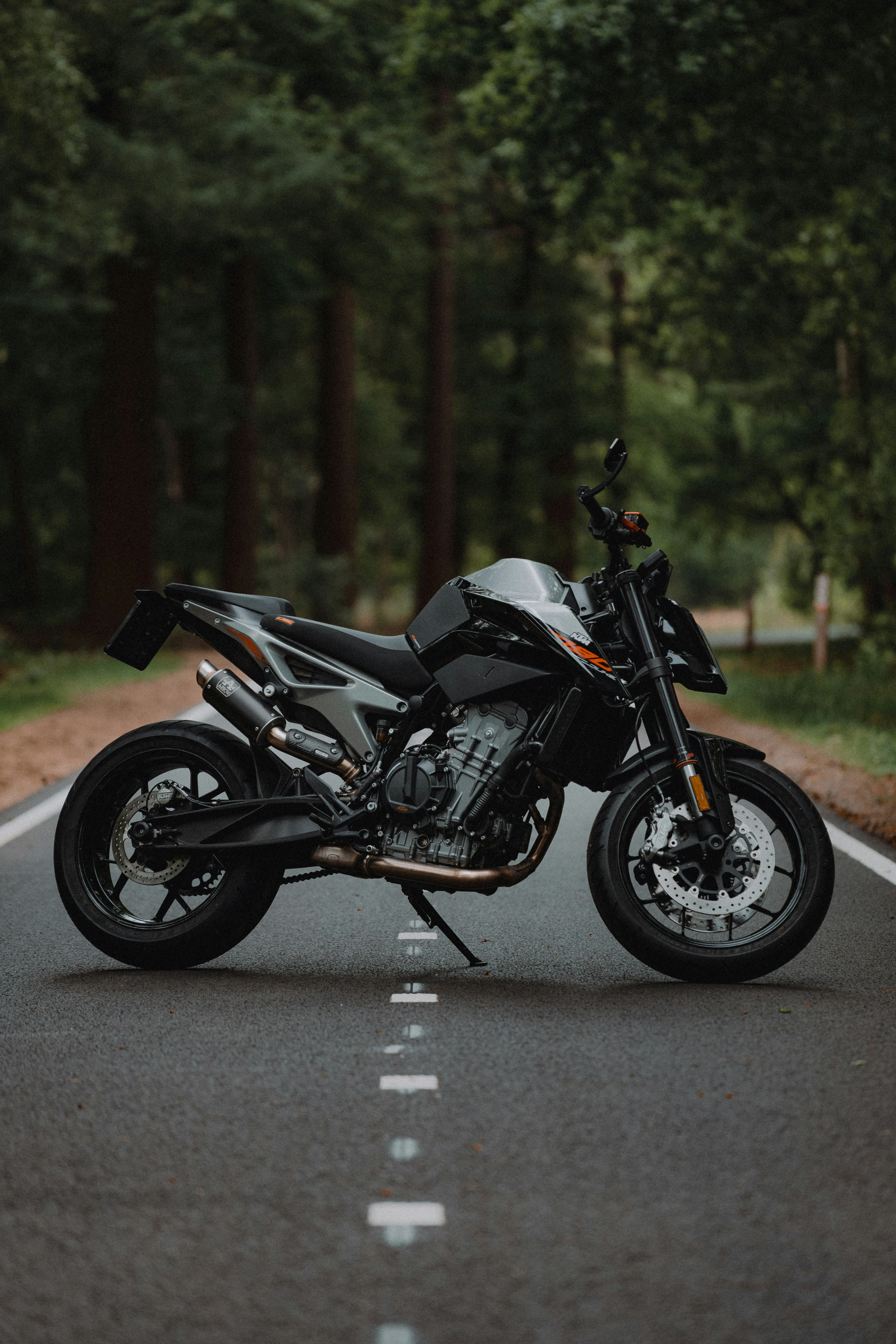 ABS obligatoriu pe motociclete mici în Europa: de ce Comisia Europeană a întârziat 6 ani și cât costă inacțiunea în vieți omenești